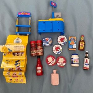 Mini Brands